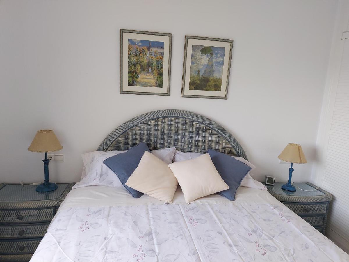 Estupendo Apartamento En Primera Linea De Playa Y Con Vistas Al Mar Denia Dış mekan fotoğraf