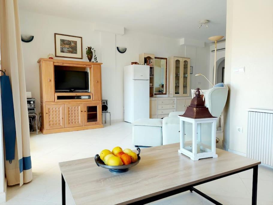 Estupendo Apartamento En Primera Linea De Playa Y Con Vistas Al Mar Denia Dış mekan fotoğraf