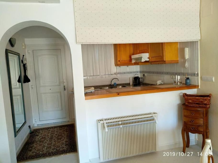 Estupendo Apartamento En Primera Linea De Playa Y Con Vistas Al Mar Denia Dış mekan fotoğraf